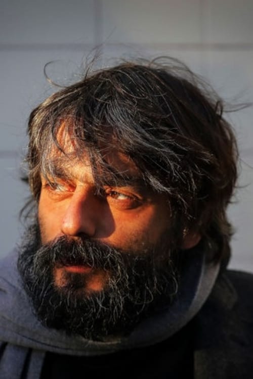 André Gil Mata director de The Gravedigger