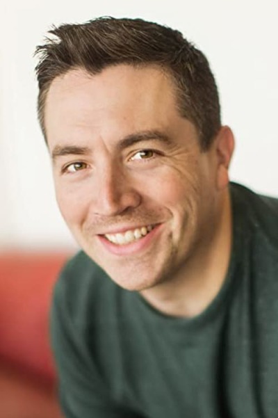 Nick Bruno director de Stray