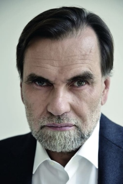 Sergei Selyanov productor de Adventures in Emerald City: The Silver Slippers