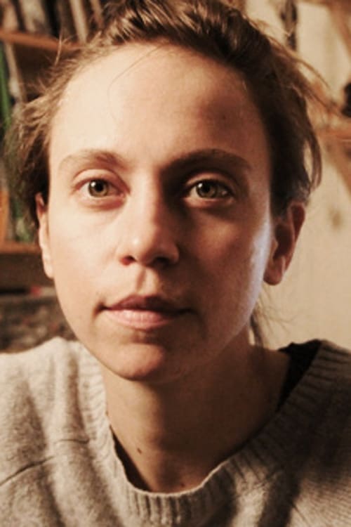 Yulia Aronova director de Beetle, Ship, Apricot